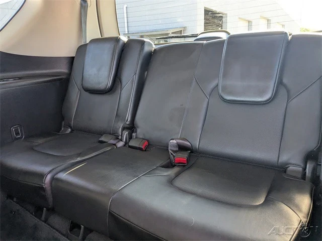 2020 Nissan Armada - Image 18 of 21