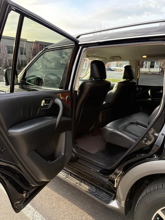 2020 Nissan Armada - Image 10 of 20