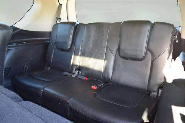 2020 Nissan Armada - Image 15 of 21