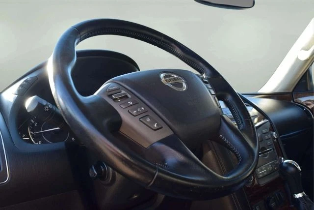 2020 Nissan Armada - Image 10 of 21