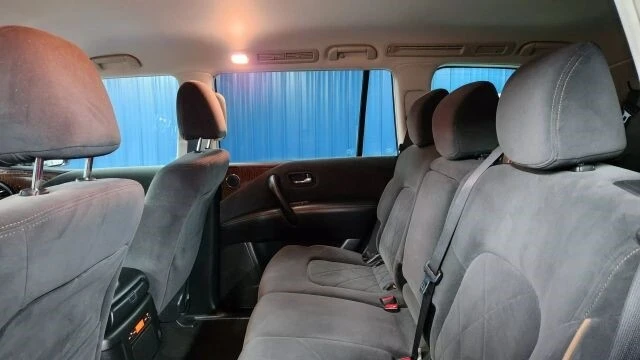 2020 Nissan Armada - Image 15 of 21