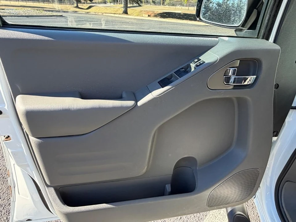 2020 Nissan Frontier 2nd Gen - Image 4 of 21