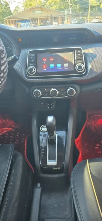 2020 Nissan Kicks - Image 14 of 20