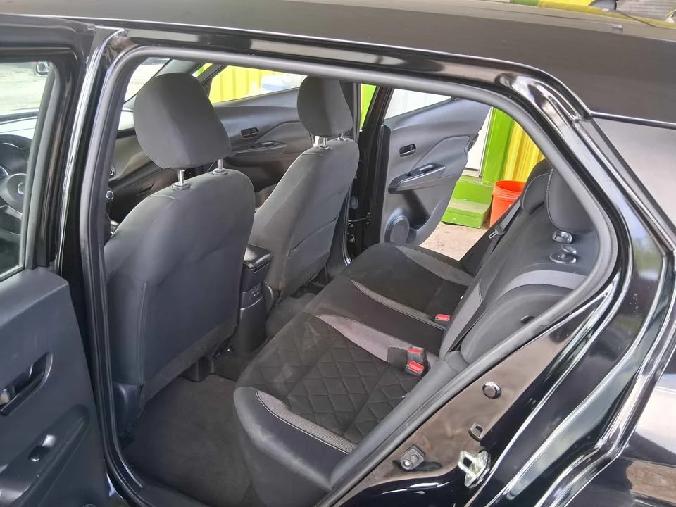 2020 Nissan Kicks - Image 17 of 20