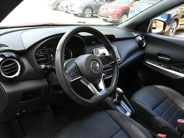 2020 Nissan Kicks - Image 9 of 14