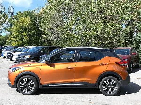 2020 Nissan Kicks - Image 2 of 14