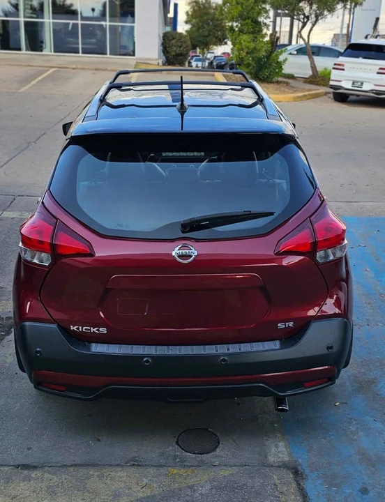 2020 Nissan Kicks - Image 5 of 8
