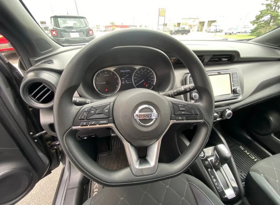 2020 Nissan Kicks - Image 6 of 9