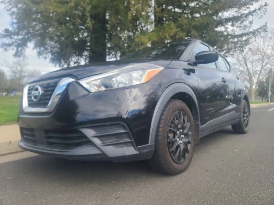 2020 Nissan Kicks - Image 9 of 10
