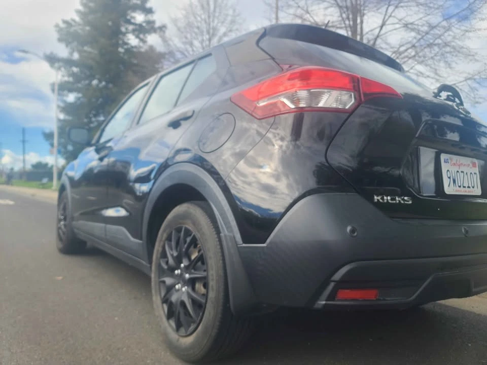 2020 Nissan Kicks - Image 7 of 10
