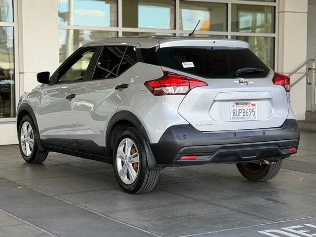 2020 Nissan Kicks - Image 9 of 21