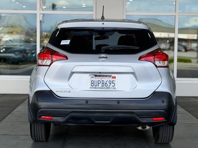 2020 Nissan Kicks - Image 11 of 21