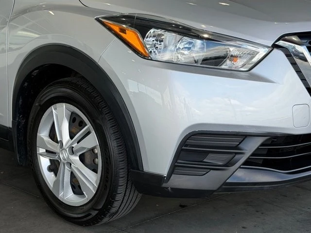 2020 Nissan Kicks - Image 8 of 21