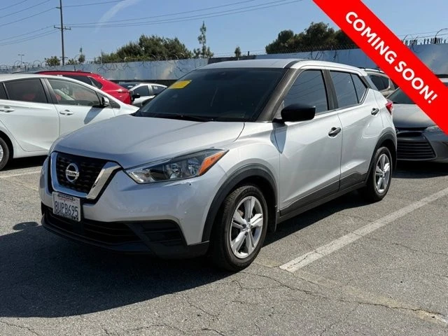 2020 Nissan Kicks - Image 2 of 9