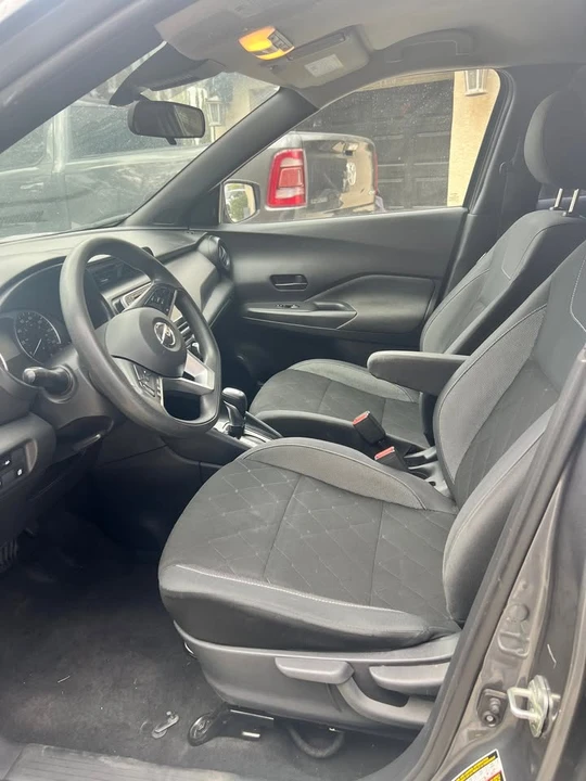 2020 Nissan Kicks - Image 5 of 8