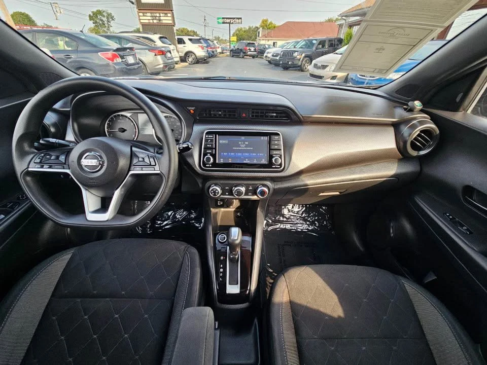 2020 Nissan Kicks - Image 13 of 20