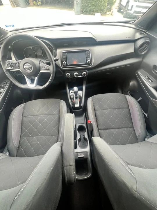 2020 Nissan Kicks - Image 7 of 8