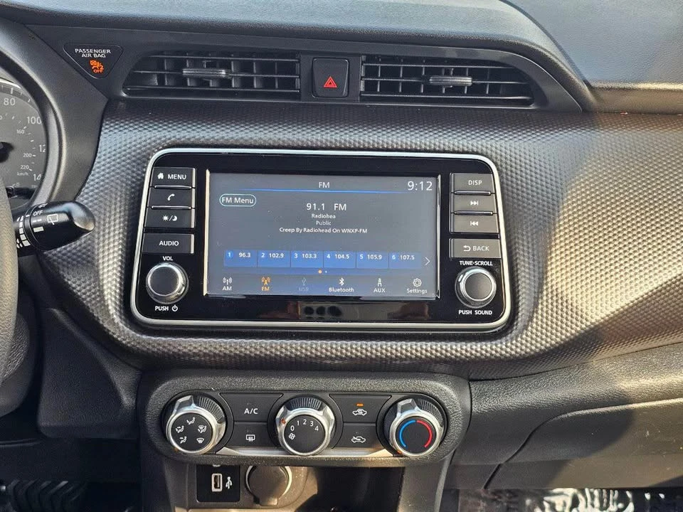 2020 Nissan Kicks - Image 14 of 20