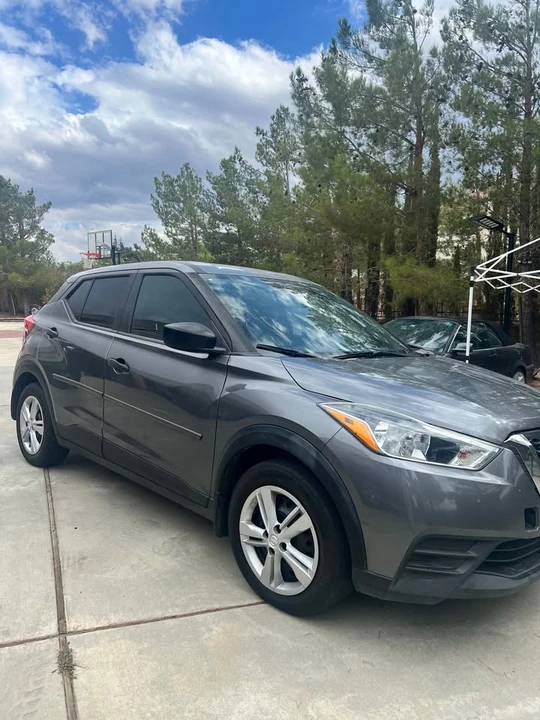 2020 Nissan Kicks - Image 2 of 8