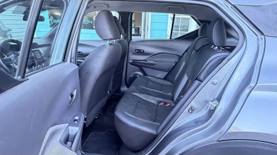 2020 Nissan Kicks - Image 10 of 18