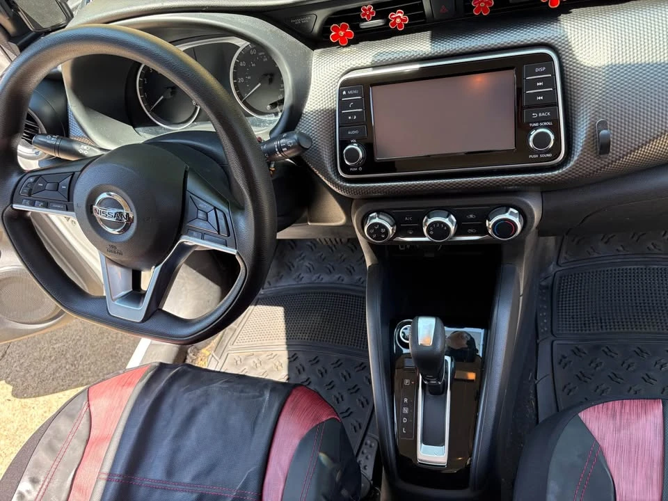 2020 Nissan Kicks - Image 5 of 16