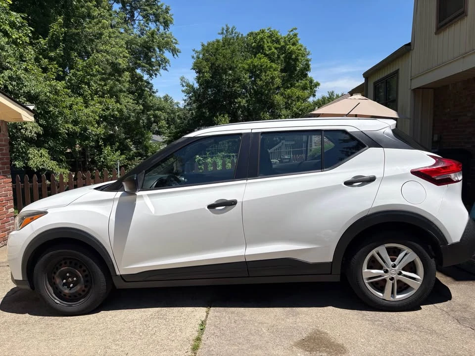 2020 Nissan Kicks - Image 3 of 16