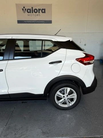 2020 Nissan Kicks - Image 8 of 21
