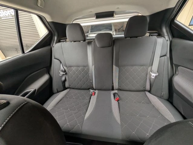 2020 Nissan Kicks - Image 6 of 11