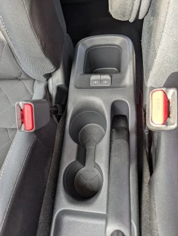 2020 Nissan Kicks - Image 10 of 11