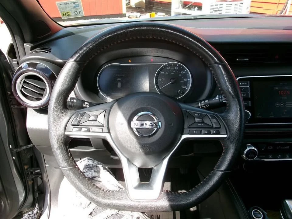 2020 Nissan Kicks - Image 12 of 19