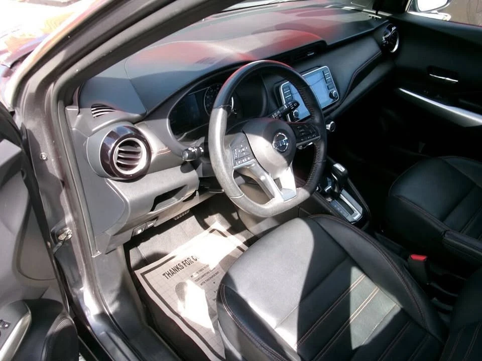2020 Nissan Kicks - Image 16 of 19