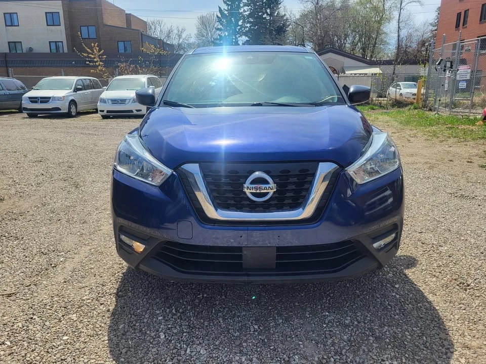 2020 Nissan Kicks - Image 2 of 15