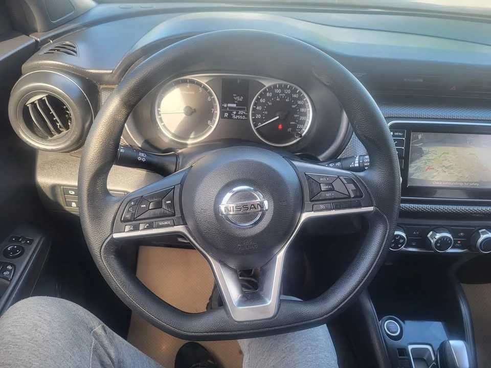 2020 Nissan Kicks - Image 10 of 15