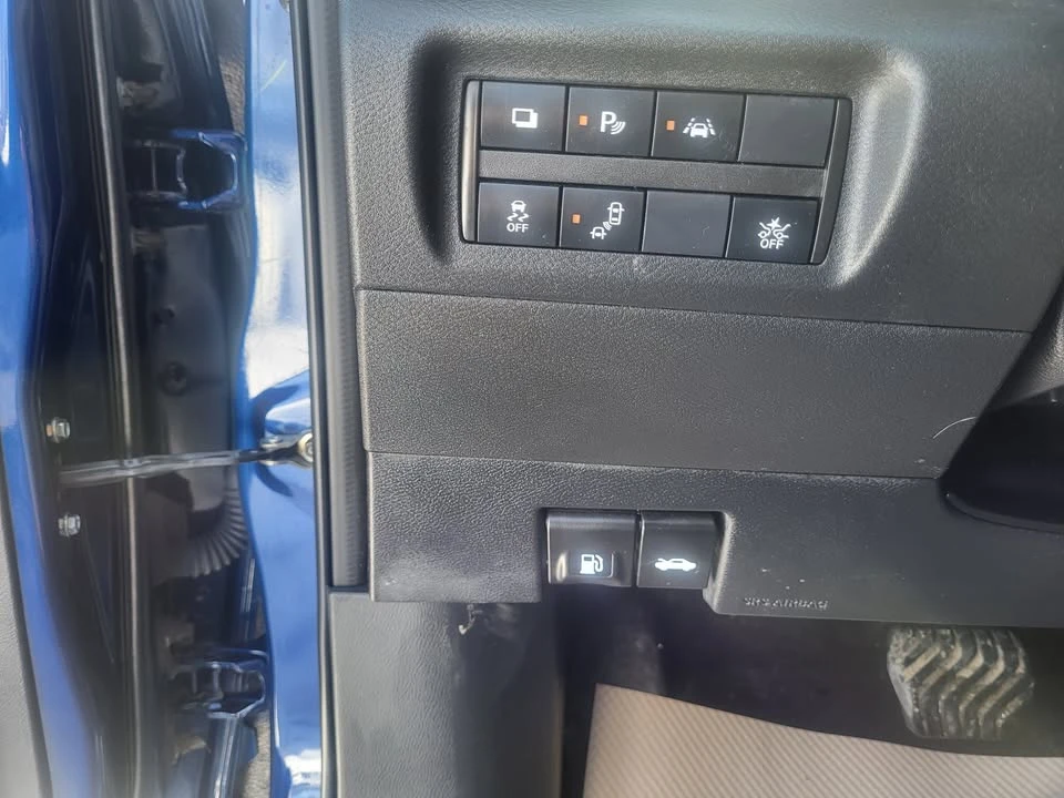 2020 Nissan Kicks - Image 14 of 15