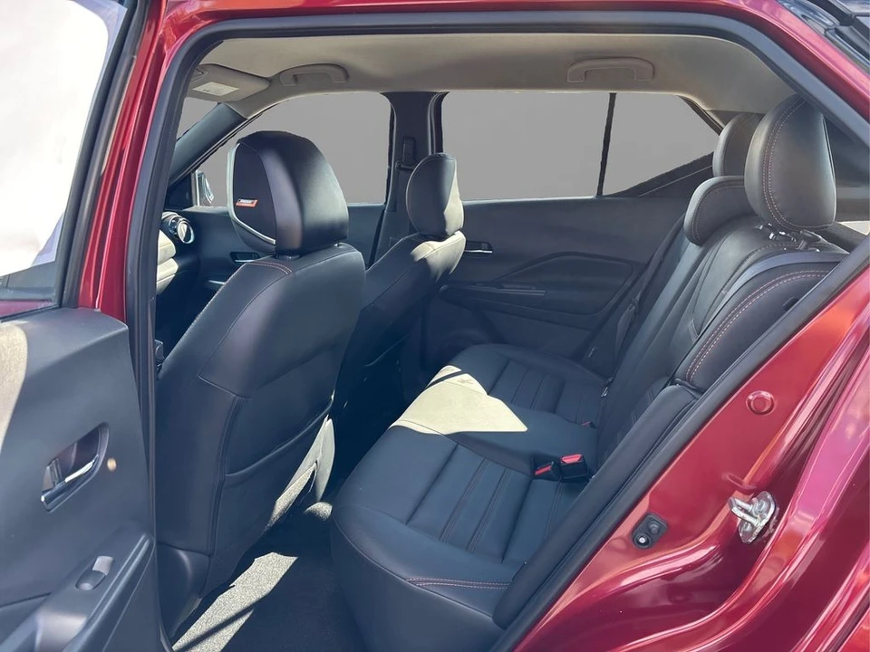 2020 Nissan Kicks - Image 10 of 12
