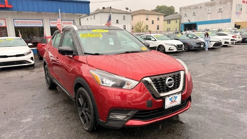 2020 Nissan Kicks - Image 2 of 12