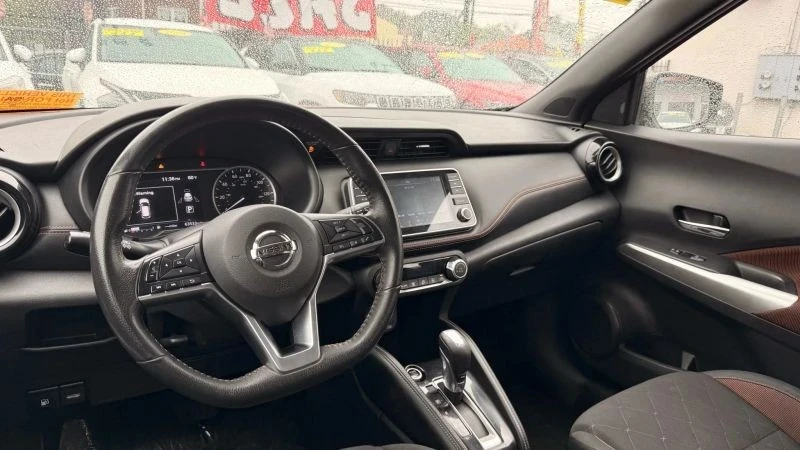 2020 Nissan Kicks - Image 7 of 12