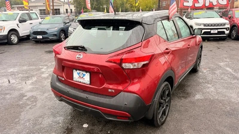 2020 Nissan Kicks - Image 8 of 12