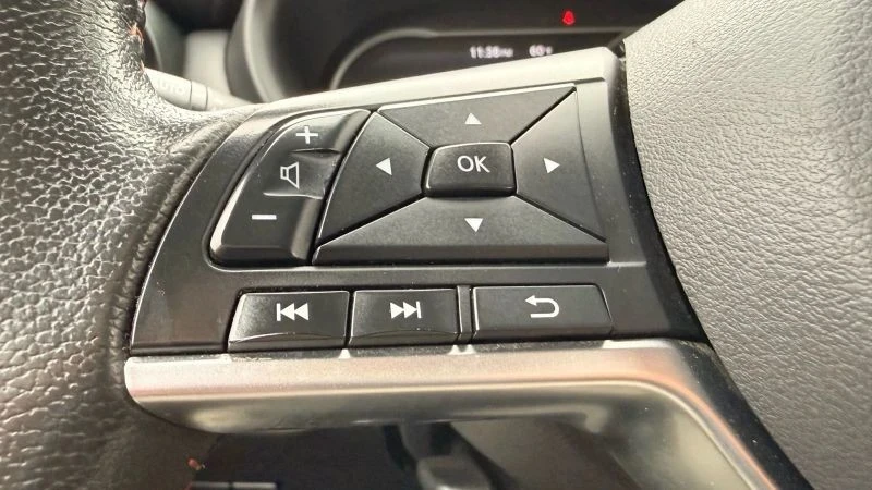 2020 Nissan Kicks - Image 10 of 12