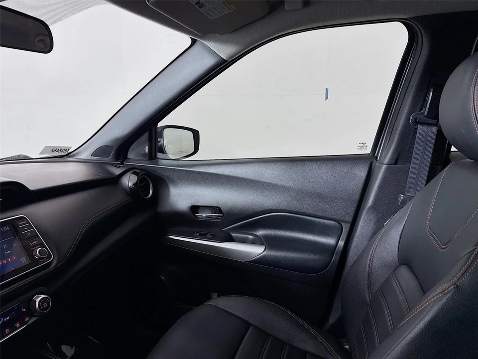 2020 Nissan Kicks - Image 19 of 21