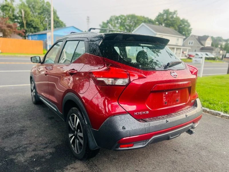2020 Nissan Kicks - Image 8 of 12