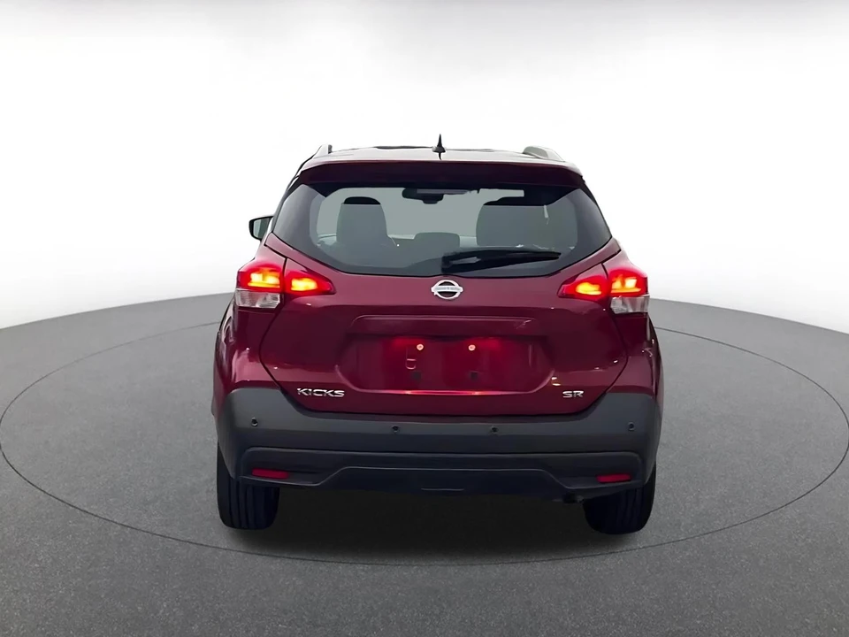 2020 Nissan Kicks - Image 12 of 31