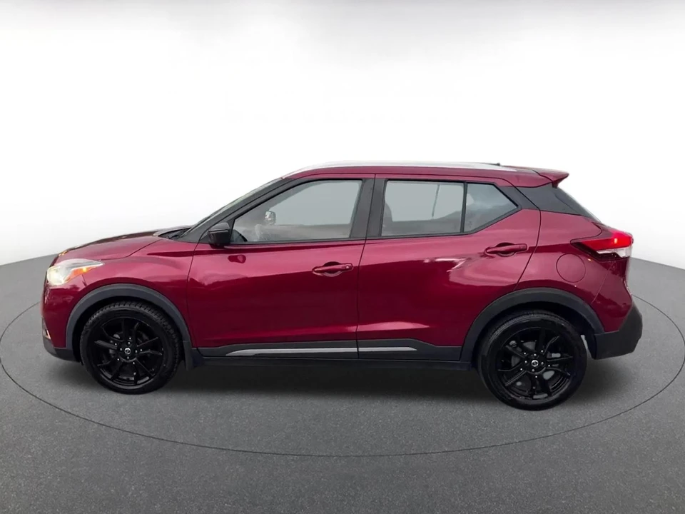 2020 Nissan Kicks - Image 8 of 31