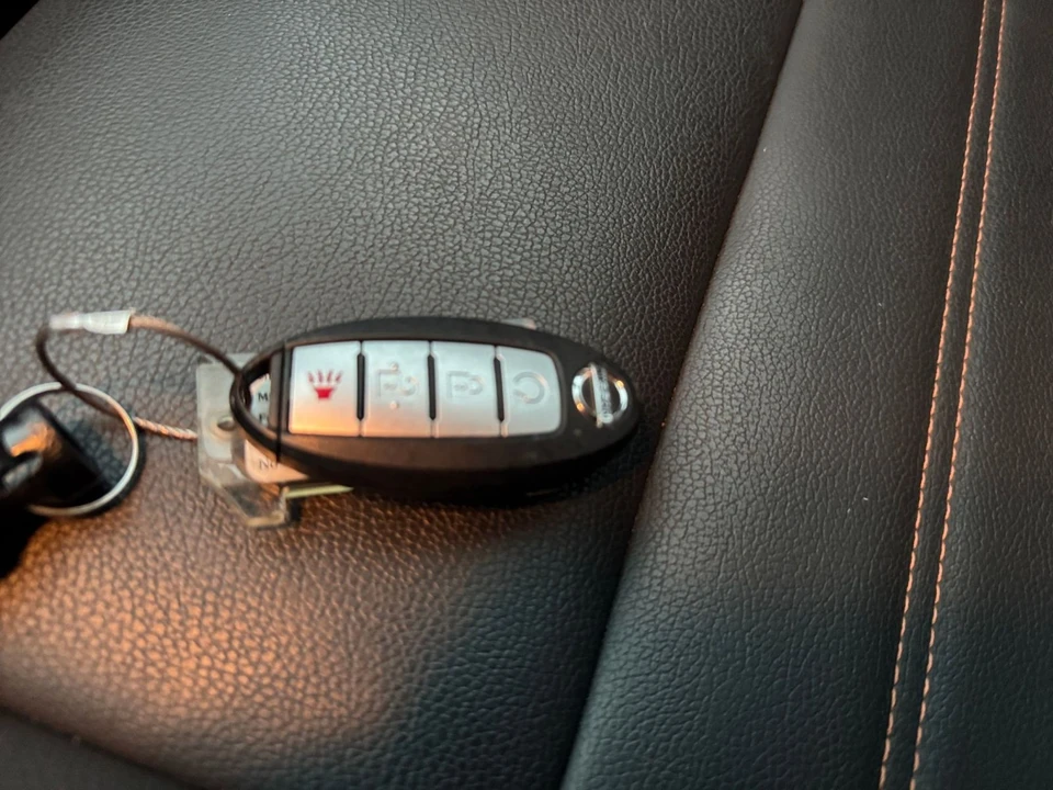2020 Nissan Kicks - Image 19 of 31