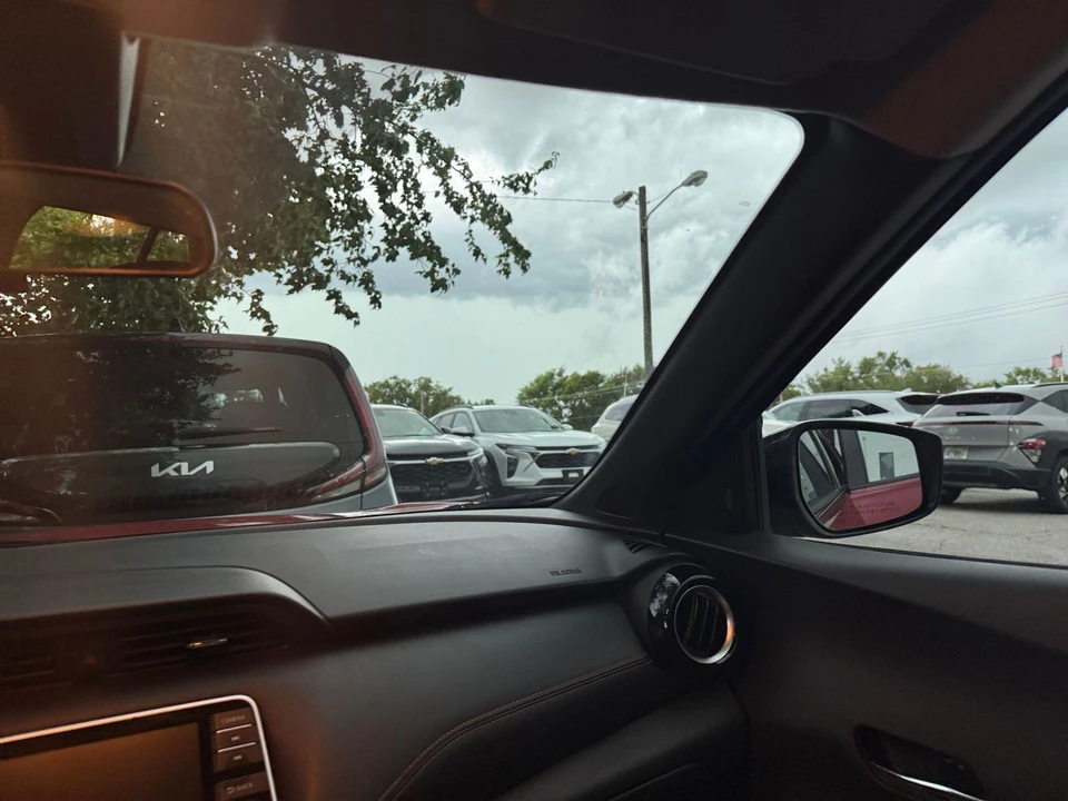 2020 Nissan Kicks - Image 31 of 31
