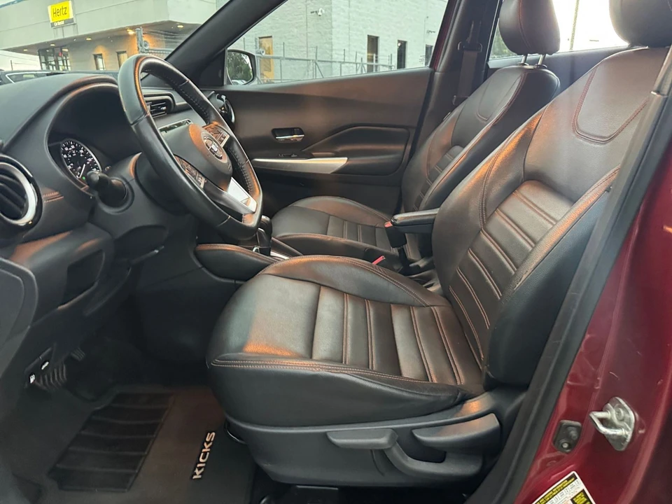 2020 Nissan Kicks - Image 23 of 31