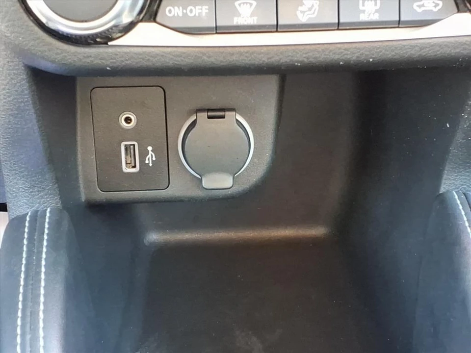 2020 Nissan Kicks - Image 12 of 12