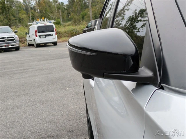 2020 Nissan Kicks - Image 12 of 21
