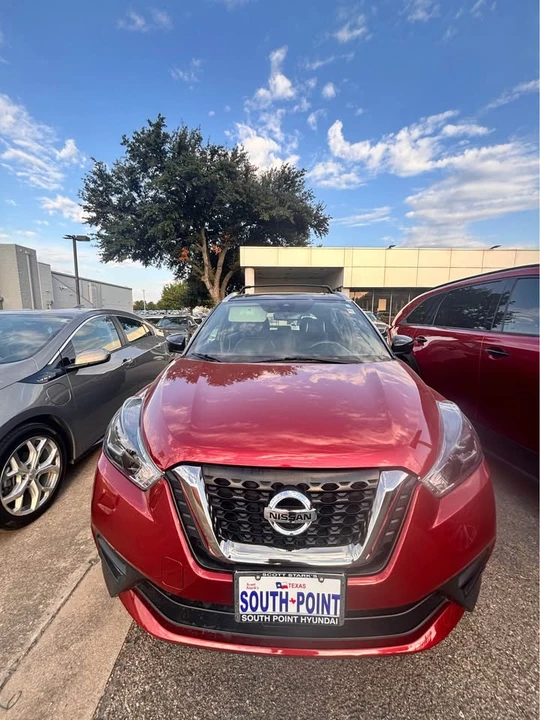 2020 Nissan Kicks - Image 2 of 6