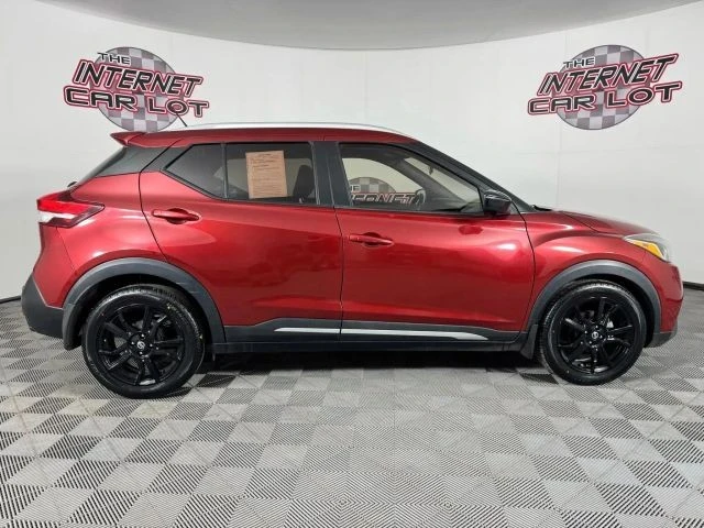 2020 Nissan Kicks - Image 8 of 12